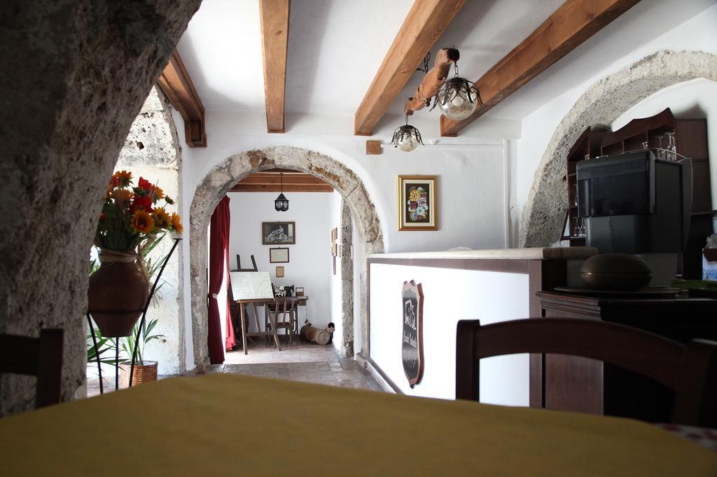 B&B La Staffa Aquino Экстерьер фото