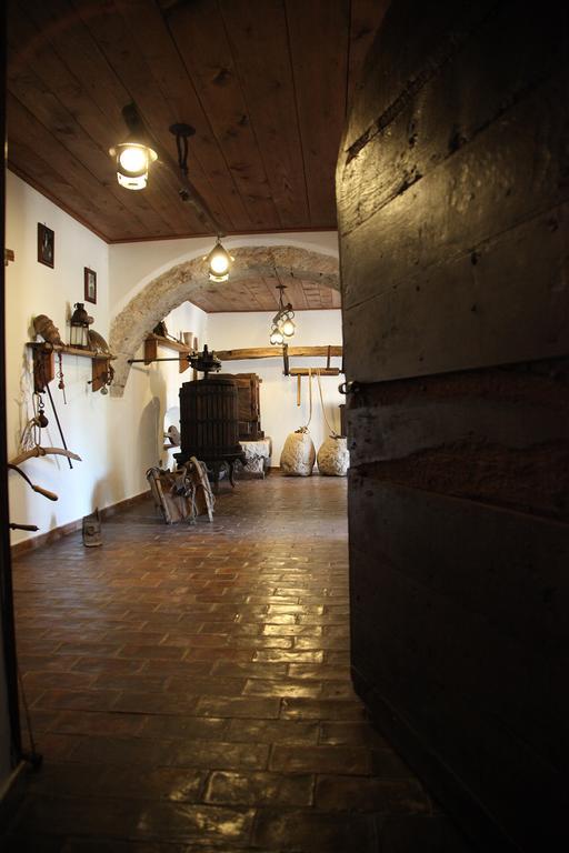 B&B La Staffa Aquino Экстерьер фото