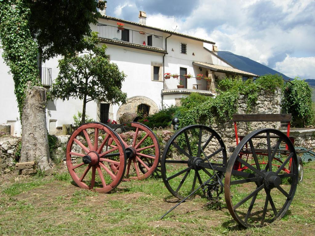 B&B La Staffa Aquino Экстерьер фото