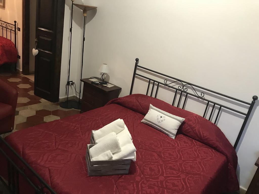 B&B La Staffa Aquino Экстерьер фото