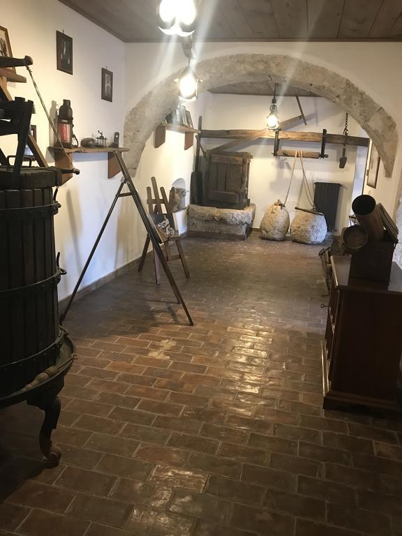 B&B La Staffa Aquino Экстерьер фото